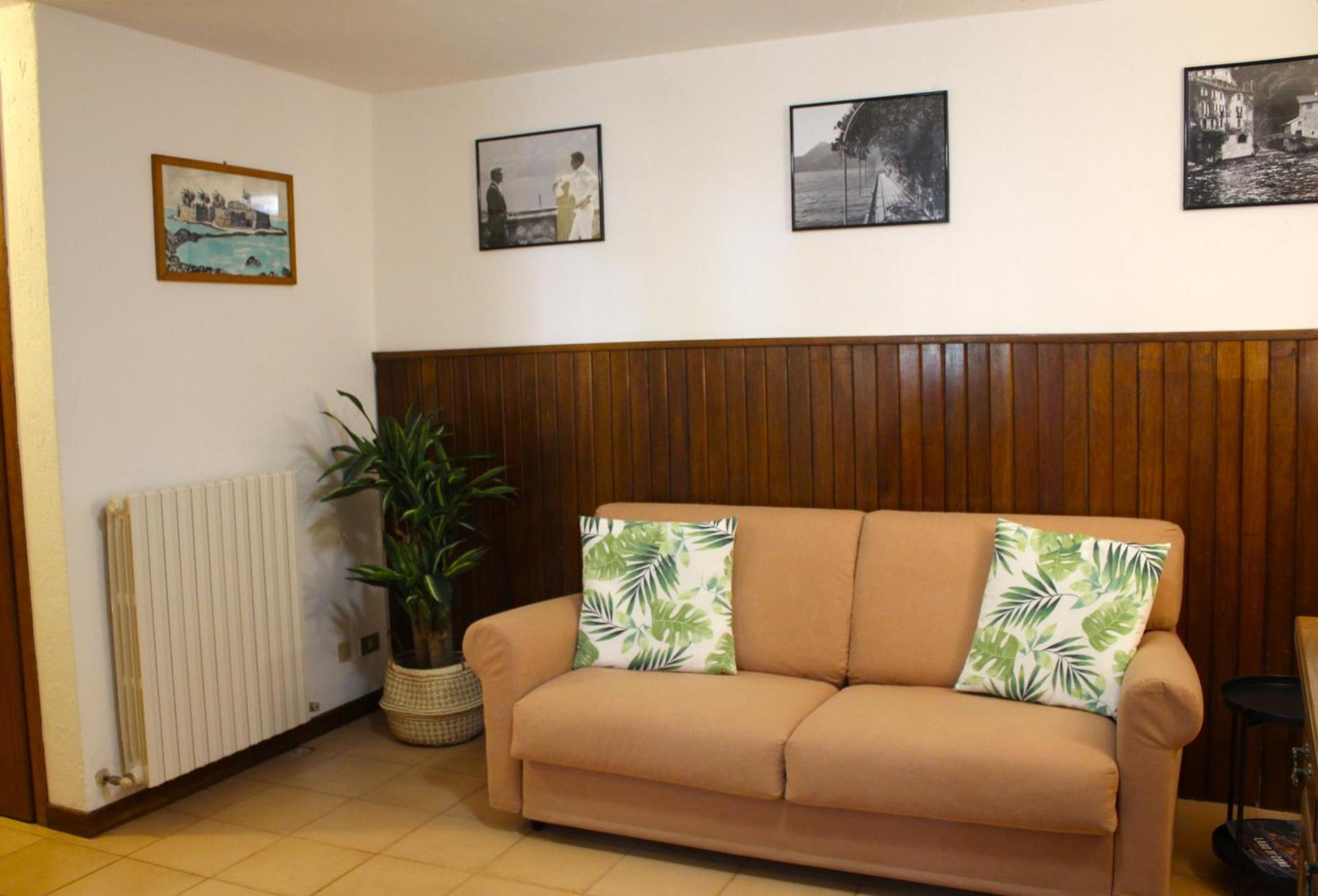 Riva Bianca Castle Holiday Home Lierna Exterior foto